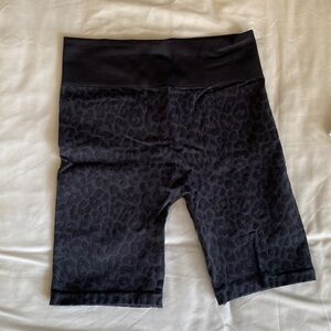 Nikibiki Biker Shorts, blue animal print, size S/M